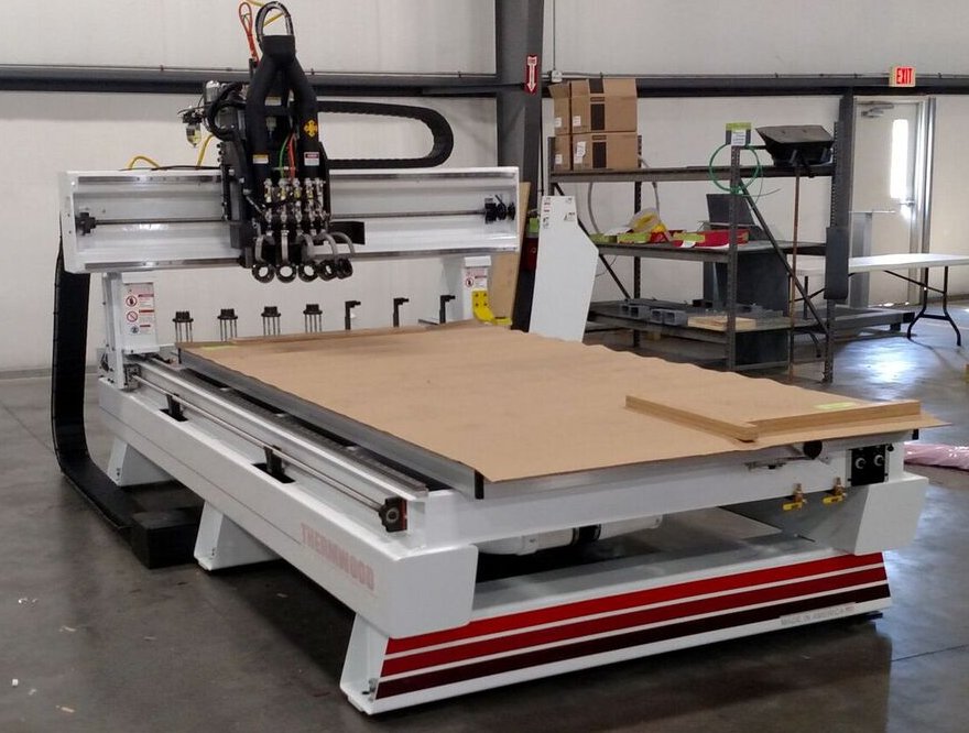 thermwood's tweet photo. #Thermwood #3Axis CS 45 5'x10' #CNC almost ready! W/5 pos at the head auto tool changer,7 pos bar auto tool changer & more #nestedbased https://t.co/yDEZstwbrE