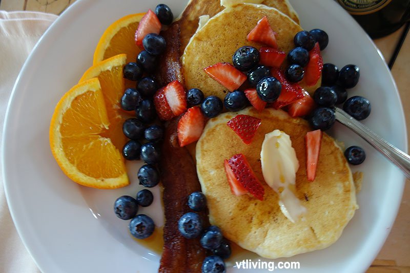 vtlivingcom's tweet image. Inn Breakfast 4 Champions - vtliving.com/lodging/inns/ #vermontvacation #shireinns #vtshires #manchestervtoutlets #outletshopping #gleneagles