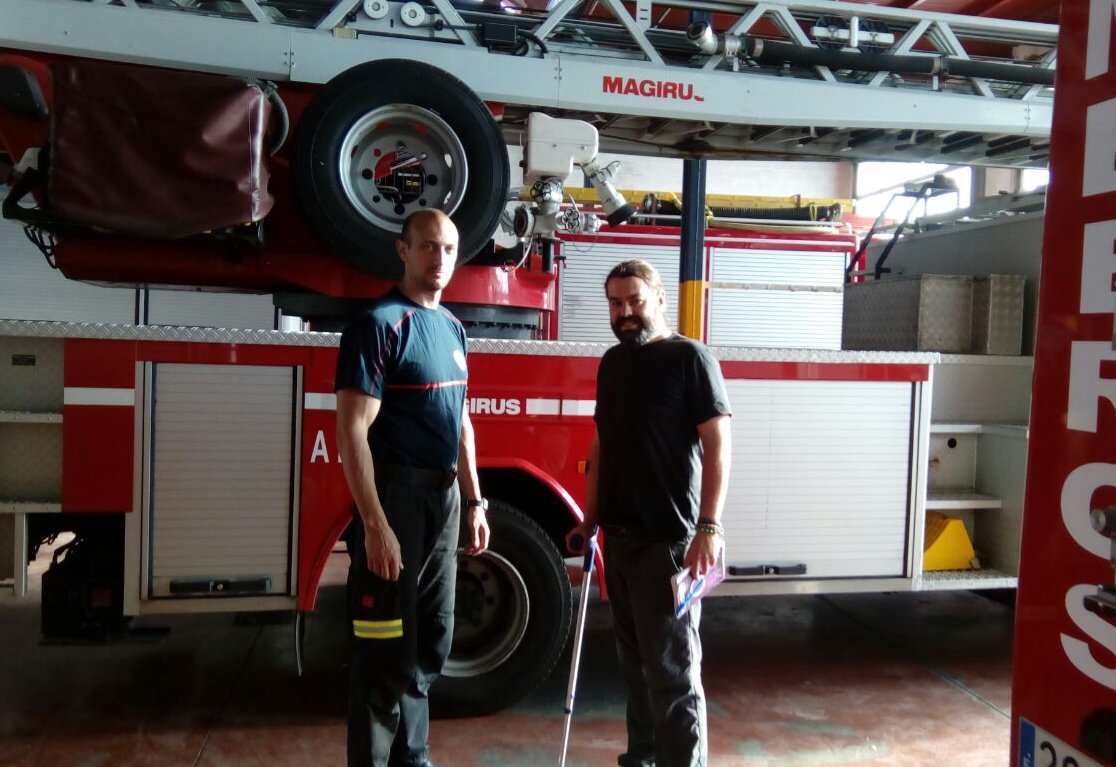 YerayMotril's tweet photo. Hoy hemos escuchado a los #bomberos de #Motril: la falta de personal no se puede solucionar con guardias extra. https://t.co/borabznjCk