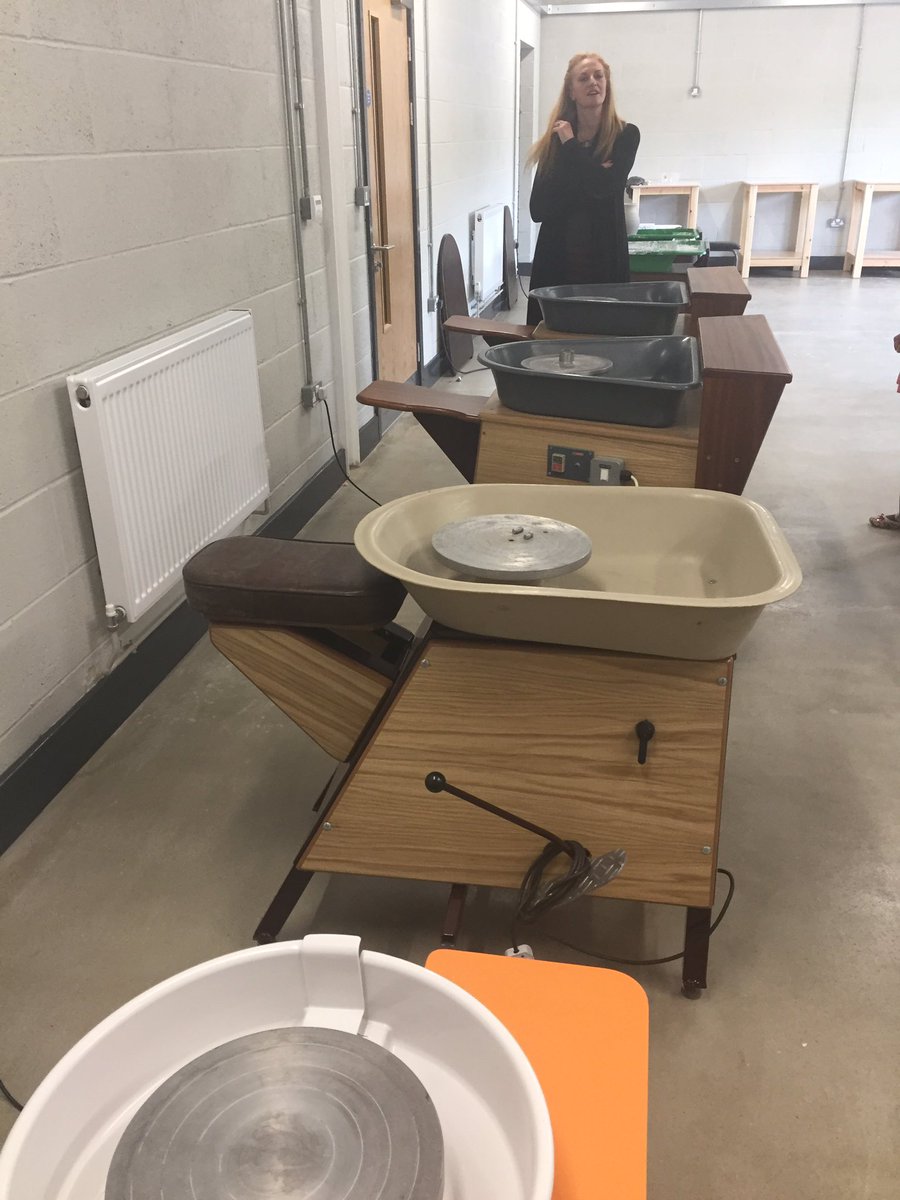 BubblyNas's tweet photo. Hope to hear about workshops soon @ValentineClays I'm ready to #throwapot https://t.co/e8gm0AXaeK