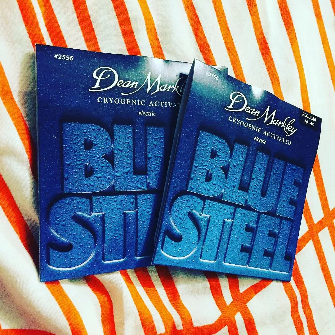 DeanMarkleyUSA's tweet image. Strings to sing the blues.... #DeanMarkley #ChangeYourStrings