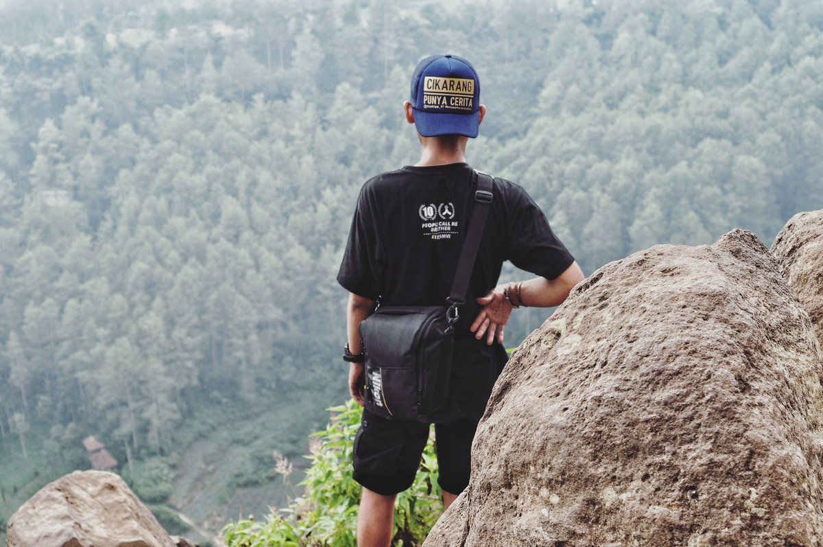 blue_army07's tweet photo. #sekedarhoby #cikarangpunyacerita #snapsed #picsart #photography #nikon #isengisengberkreasi #indonesiaituindah #lembangbandung https://t.co/kkOnbLs5Zz
