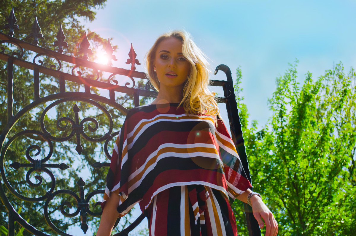 So happy &amp; proud that I have finally launched the site &amp; couldn't thank my two besties enough for being amazing🙈 <a href="/billie_ayres/">Billie Ayres</a> <a href="/issiesmithx/">Issie Smith</a>