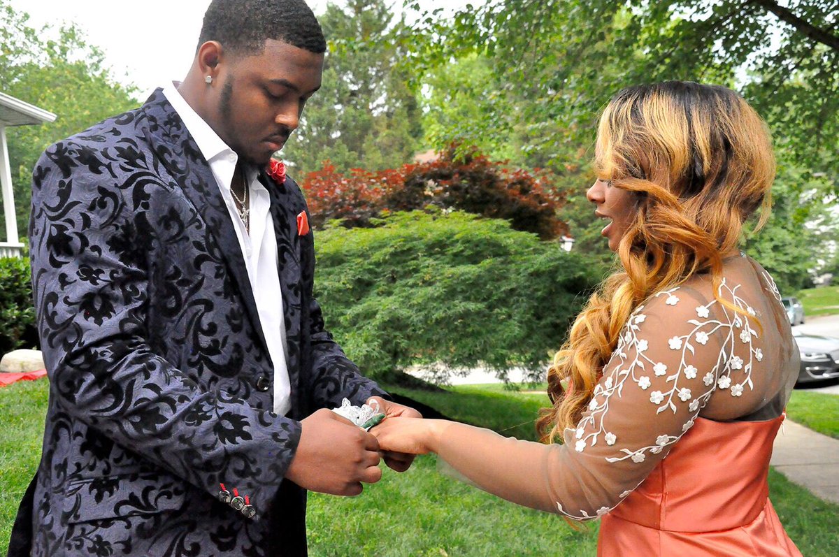 a_isforasiaaa's tweet photo. #OxonProm2k17 https://t.co/RMpNSqO1Cf
