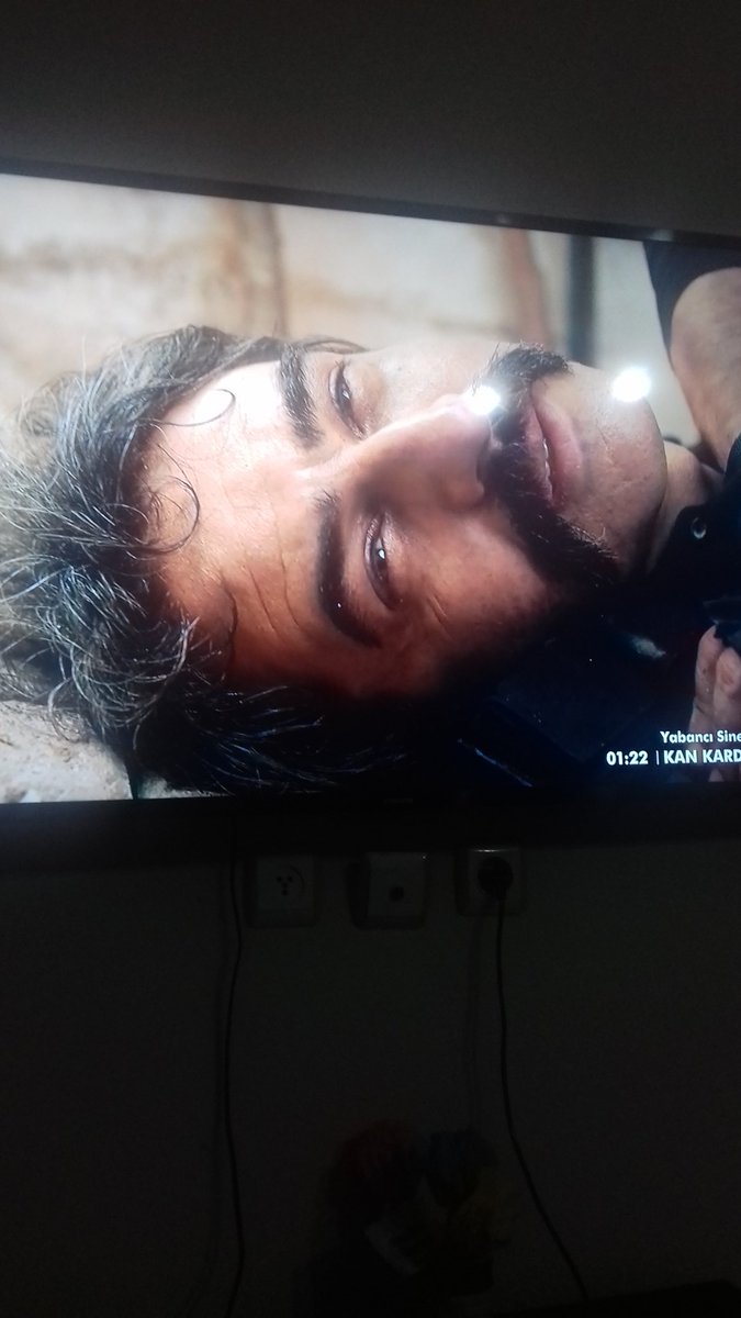 denizfatma8's tweet photo. #ismindenvazgeçenler UYAN DAYI KOÇYİĞİDİN YANINDA 😣 https://t.co/bHUy4RPPN6