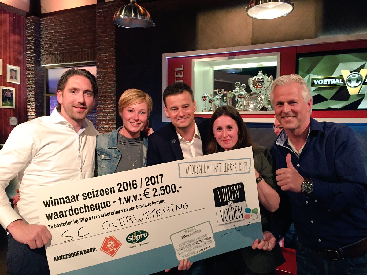 Winnaar van de jaarprijs <a href="/vullenofvoeden/">Vullen of Voeden</a> #bewustekantine: <a href="/Overwetering/">Sc Overwetering</a> ! Van harte met de <a href="/KNVB/">KNVB</a> prijs van 2500 euro te besteden bij <a href="/sligro/">Sligro</a>