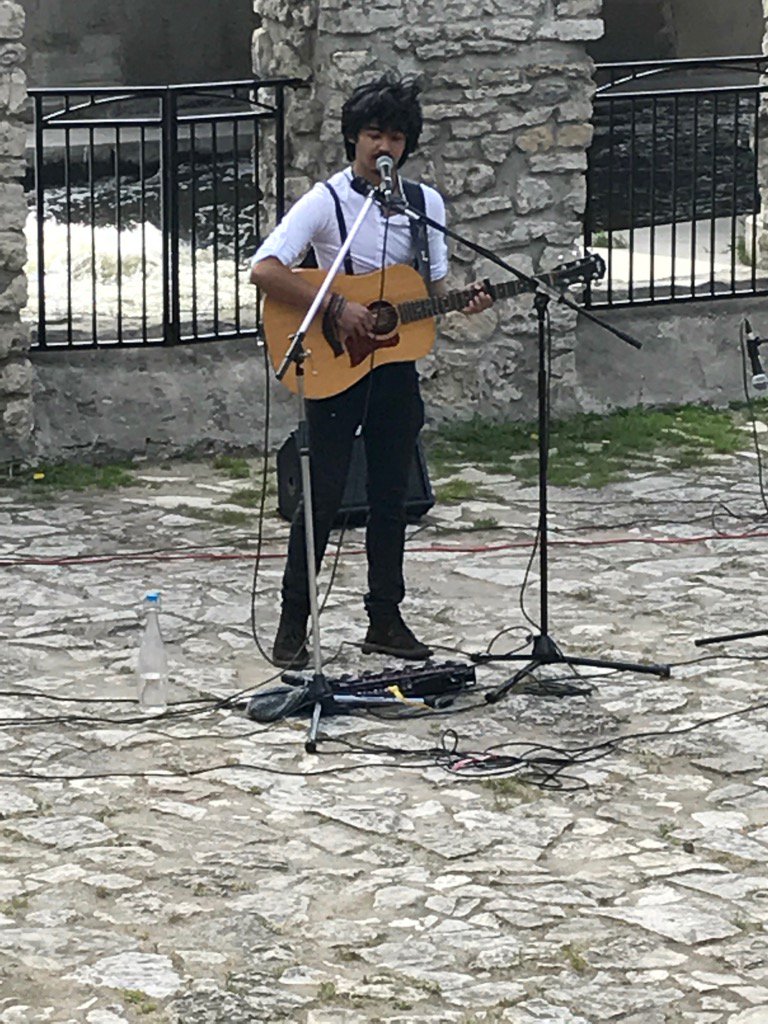 Kathryn_McGarry's tweet photo. Listening 2 Singer Songwriter Jonathan Markov @ #MillRace amphitheater in #Cbridge @jonmarkovmusic #rivercleanup https://t.co/7pgcgkIMix