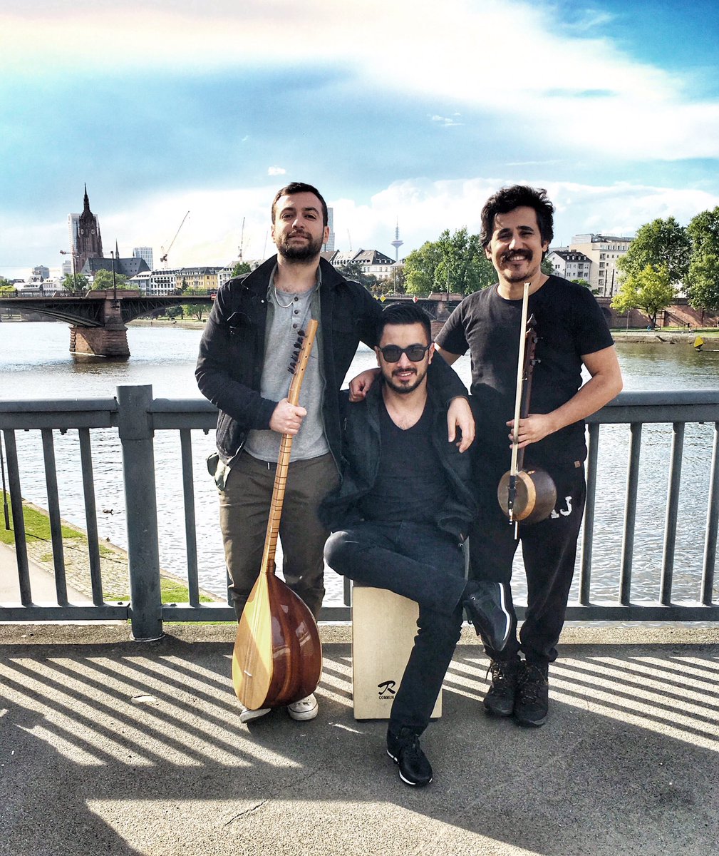 Almanya / Frankfurt
Anadolu Ezgileri Frankfurt sokaklarındaydı...