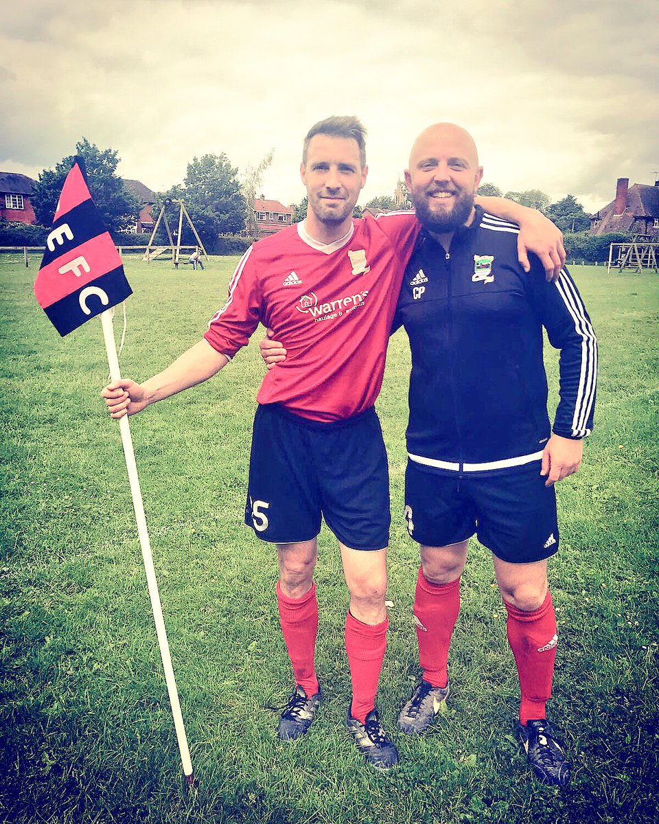 WINi__10's tweet photo. Absolute honour to play with this Legend one more time yesterday who decided to bring his playing days to a close at the top 🏆🏆🏆#CallOWENd https://t.co/rBUyjg58Bl