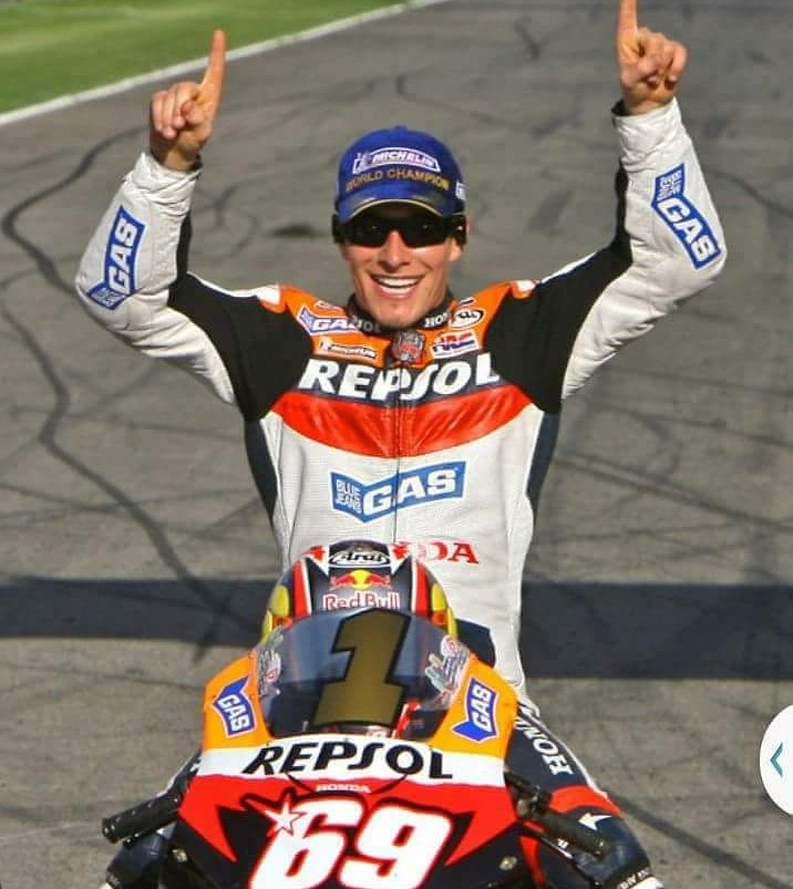 paco__salinas's tweet photo. Te fuiste demasiado pronto. Descansa en Paz Nicky. #nickyforever #nickyeterno #69 https://t.co/nOudWIHpCl