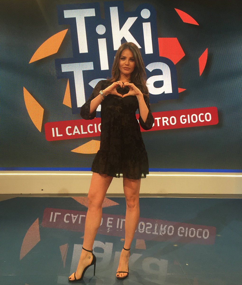Che meraviglia <a href="/margotstellina/">Margot Ovani</a> 😍 questo cuore è per la #Juventus Campione d'Italia! Non perdetevela a #TikiTaka ⏰23.35 #Italia1