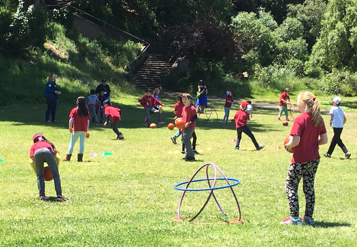 What a fun and exhausting day! The annual CIS school-wide picnic was a huge success! Thanks to all the teachers and parents who came today!