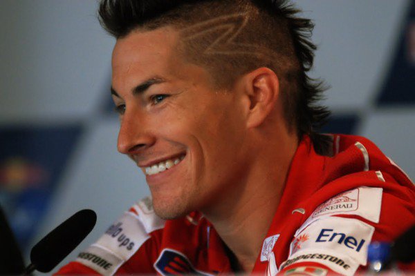 R.I.P  Nicky Hayden My thoughts are with your family and loved ones your a true Legend😭😭