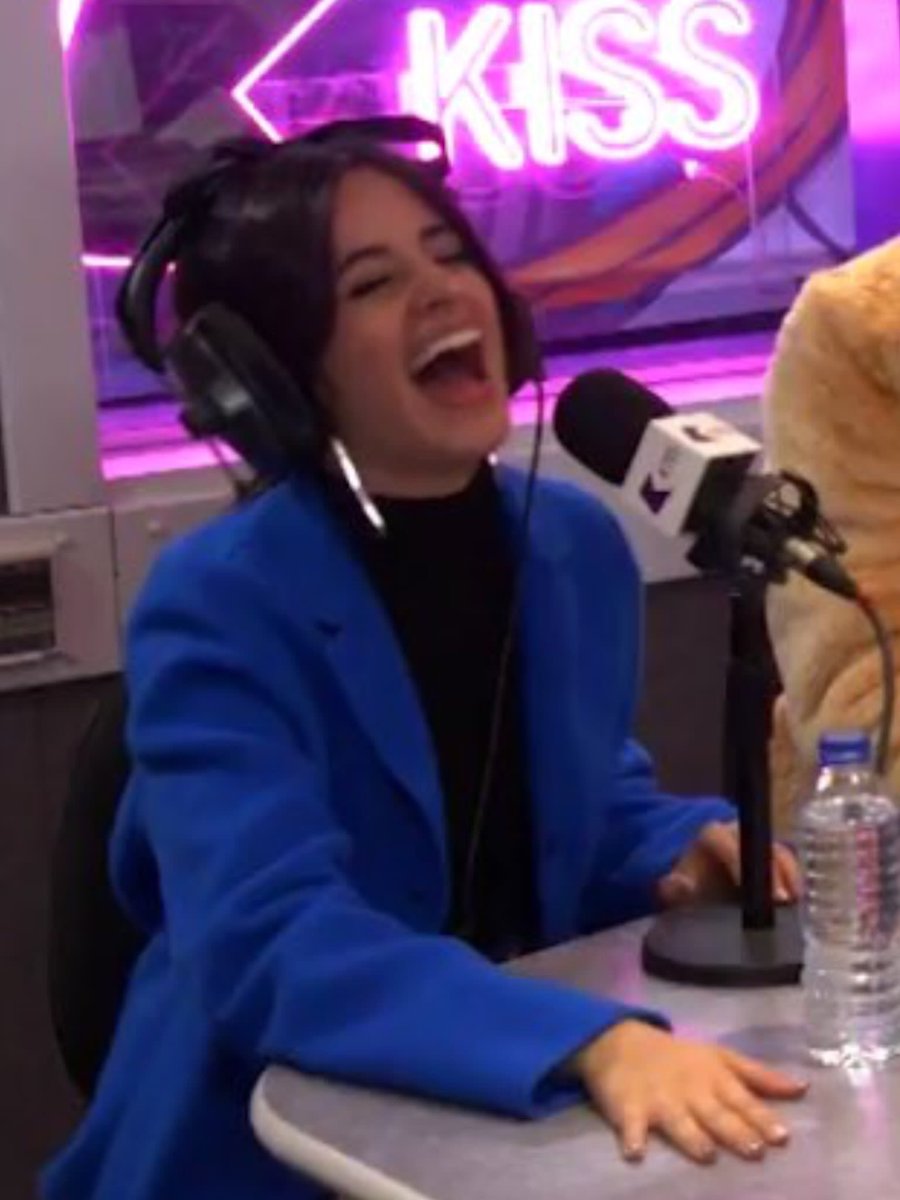 idknowhy_'s tweet photo. Cuando vi lo de laurita y fede: https://t.co/6YSsLidCvG