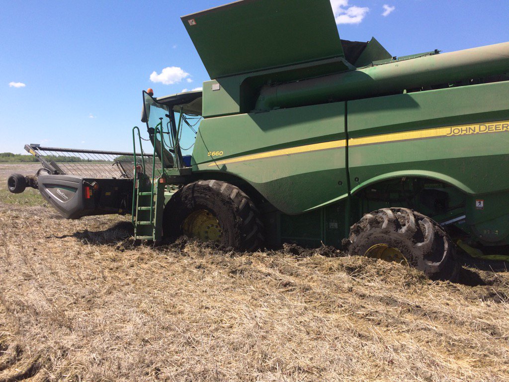 keithburns61's tweet photo. The fun just keeps coming for harvest #16 yee haw https://t.co/xvem8ZNlSL