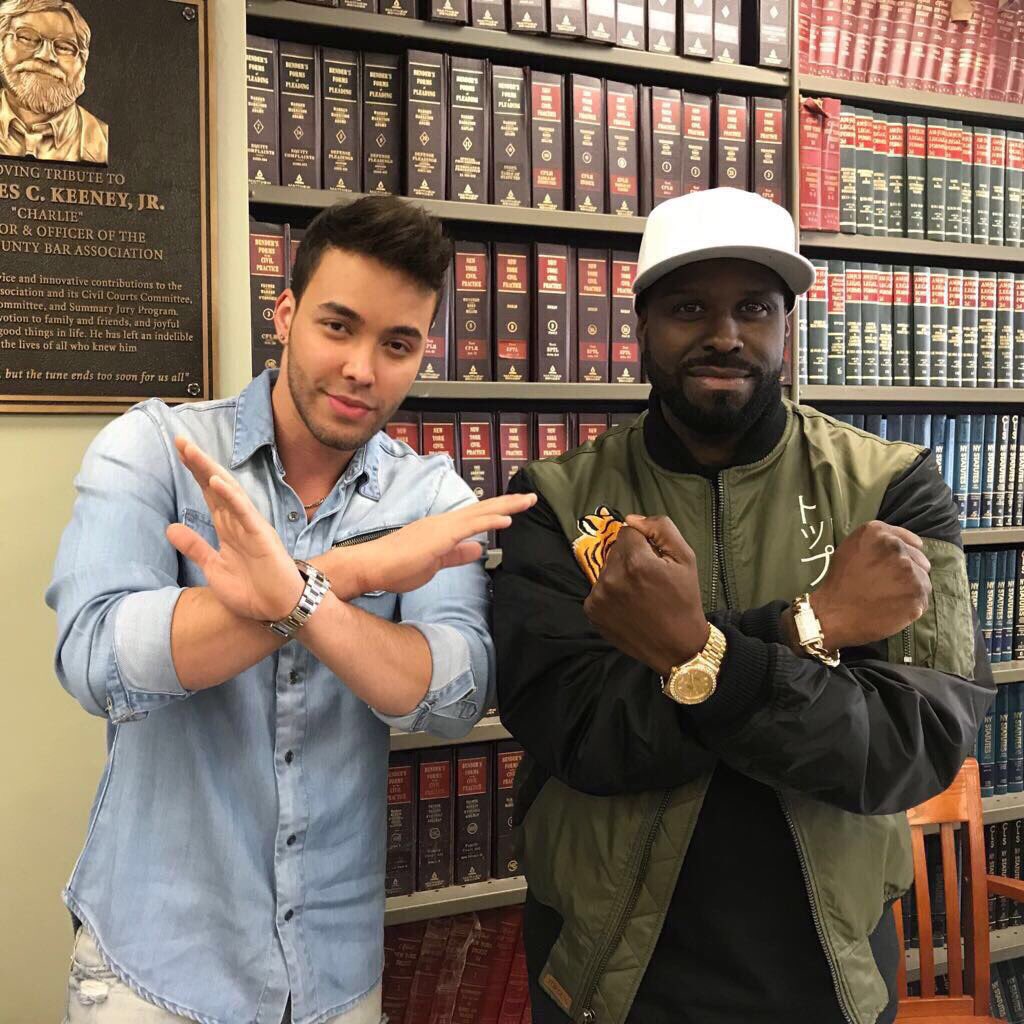 PR_RoyceTeam's tweet photo. BXXXX with @funkflex earlier today. Bronx walk of Fame #BronxWeek2017 βοΈ https://t.co/AFubbblHAg