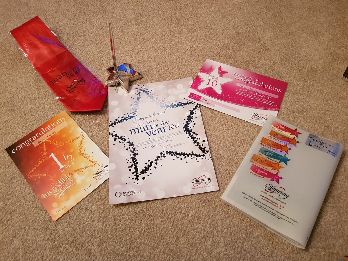 Alreettrout's tweet photo. #CLEANSWEEP tonight at @SlimmingWorld  1 1/2st and Club 10 #AWARDS and #MANOFTHEYEAR2017 BONUS #mondaymotivation #LOVETHISLIFESYTLECHANGE https://t.co/gFKZuFdxzI
