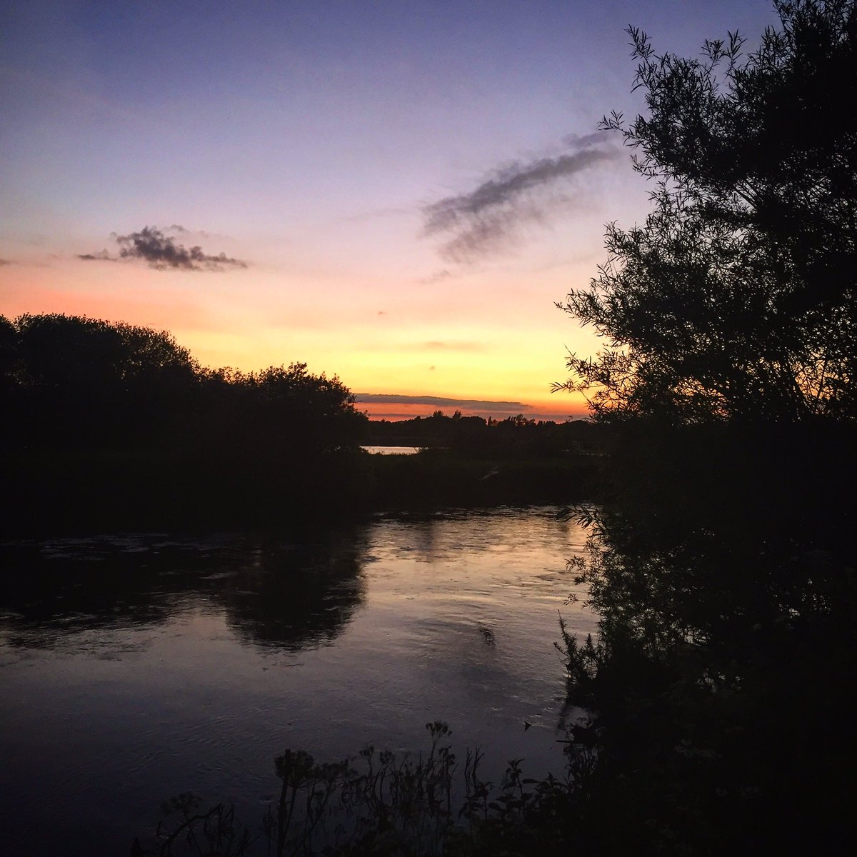 cazzatalkmartin's tweet photo. This view and a cuckoo too. #sunsetstrolls #perfectevening https://t.co/hJwlU3JAeX