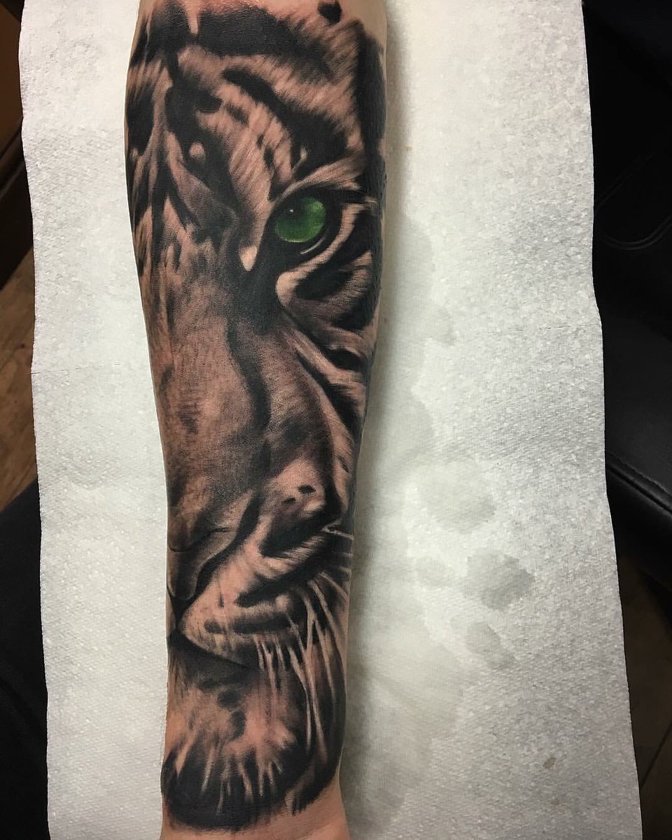 Quest4Coverage's tweet image. Done by matt @LifesInked