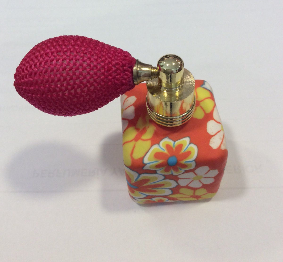 Yazmiraytu's tweet photo. #LaVidaEsChachi502 No me digáis que no son chachis los perfumadores que tenemos. Ideales como recordatorios de #Boda 👰🏼🤵🏻 https://t.co/imgeRWgmQG