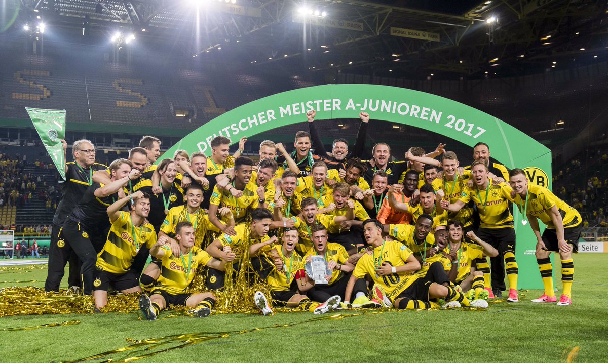 BVB's tweet image. 🎉 8:7 - Packendes Finale im Elfmeterkrimi entschieden #JungeMeister2017 bvb.de/News/Uebersich…