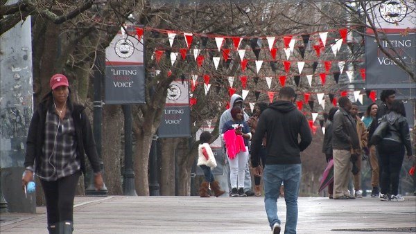 kafgeu2011's tweet photo. Clark Atlanta: We're a private school, no guns allowed https://t.co/PlsRLxAyFc