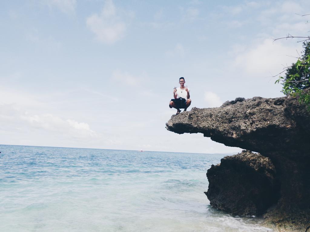markryanpkro's tweet photo. Everything is better at the beach
#Summer #2017 #Anda #BitoonWitheBeach
#SHAWOL #SHINeeWorld #Flammers #Minho https://t.co/r2x5Y2tKPi