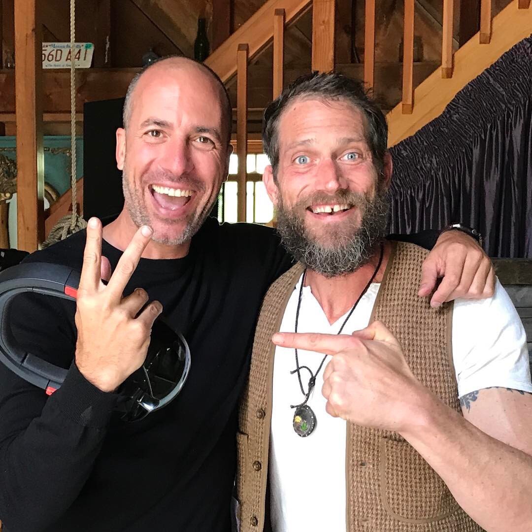 facumartindiaz's tweet photo. #amazingthingsarehappeninghere #VRMusicBarn 😲#virtualreality #mixedreality #AR #GreatWeekend in Martha's vineyard 👊 🙌🙌🙌 #VRTIFY https://t.co/mLYcaGdGYB