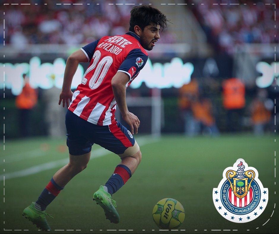 ¡Mucha entrega, garra y ❤️ por estos colores! 🇮🇩 Dale <a href="/Rpizarrot/">Rodolfo Pizarro</a>, queda la Final. #ADarLaVuelta 👊