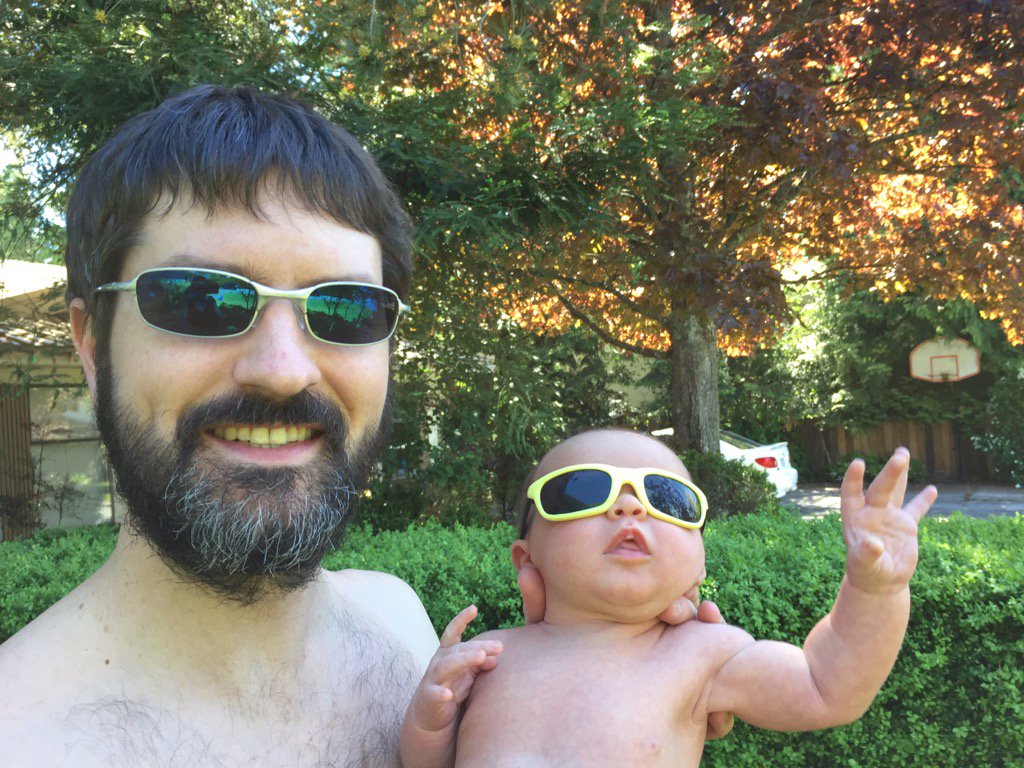 CJWeicker's tweet photo. Summer is here! ☀️ Shirts off bros! 💪🏻👍 https://t.co/vjiKusCeyC