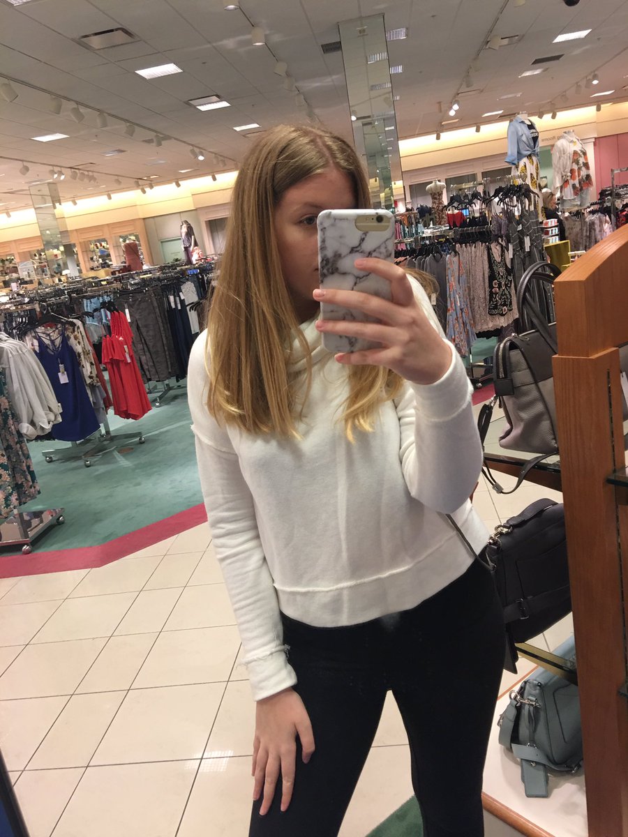lukelietome's tweet photo. #wdwbeconfident 💎 https://t.co/ukLV0YVQZY