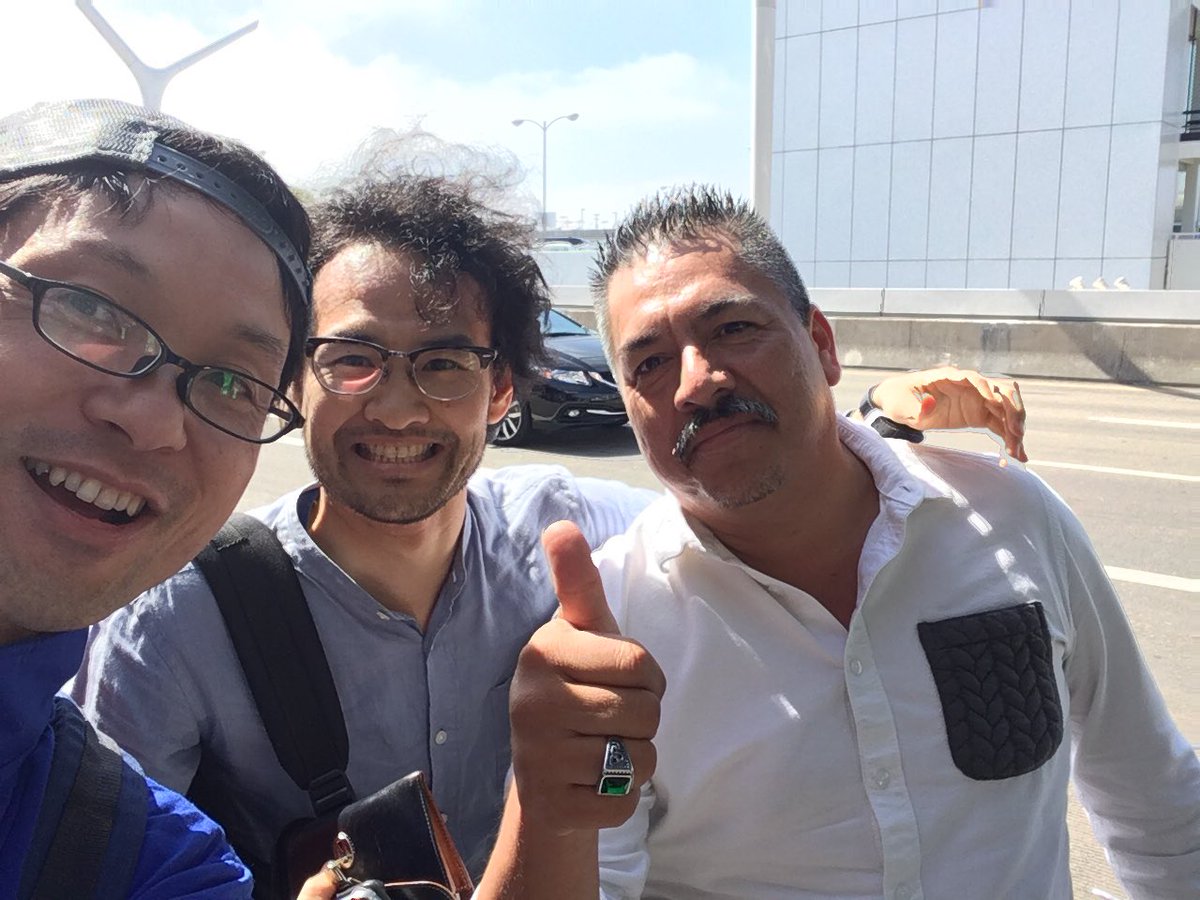 CharJagan's tweet photo. シャトルバス、ギリギリで@TatsuyaKitano のiPhone 帰ってきた!!!#findiphone #ミラクル https://t.co/t9GhubFed2