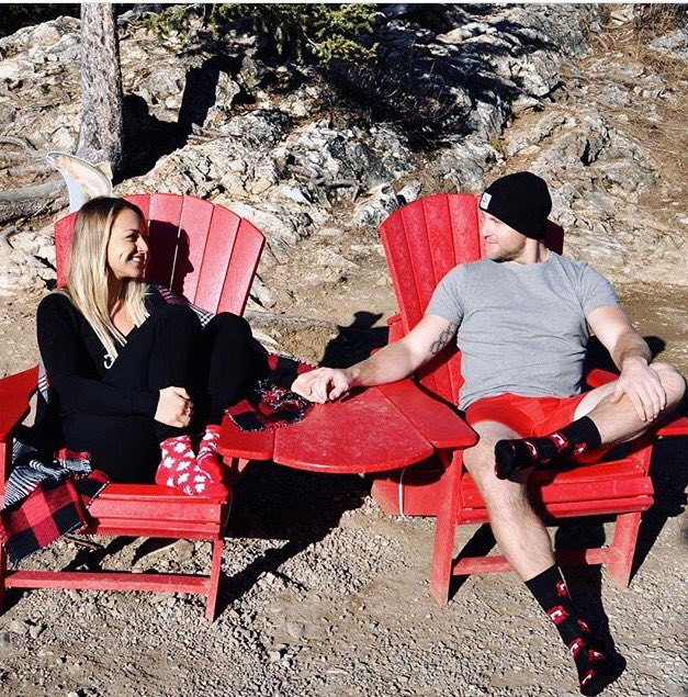 CFXperience_'s tweet photo. @ParksCanada #ShareTheChair #ParksChallenge - @CFXperience_ is sharing #CanadianFashion in #BanffNationalPark https://t.co/lnhJ7OyABo
