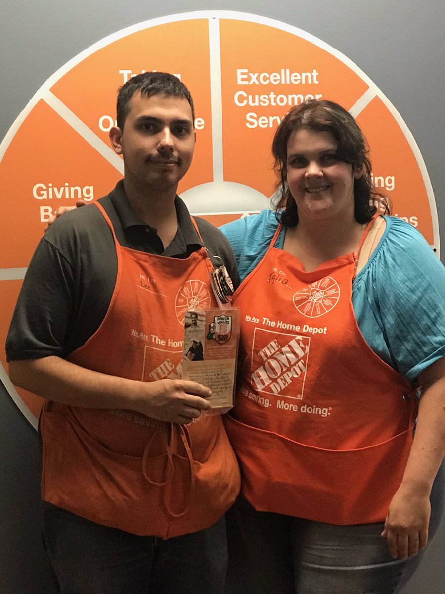 HD6507's tweet photo. Lee-D23 Sales Associate. Going the extra mile w/ driving in-stock in other depts besides his. #SEEaHOLE #FILLaHole #TeamPlayer @Donohoo_C https://t.co/nxn5f50IXx