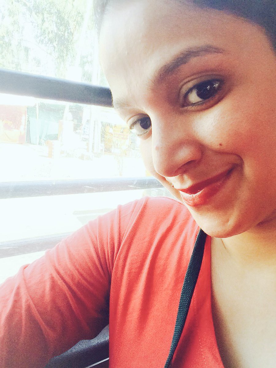 SHWETASINGH71's tweet photo. #goodmorningfolks❤️ #terrifictuesday😍 #red https://t.co/NbeblgQXVA