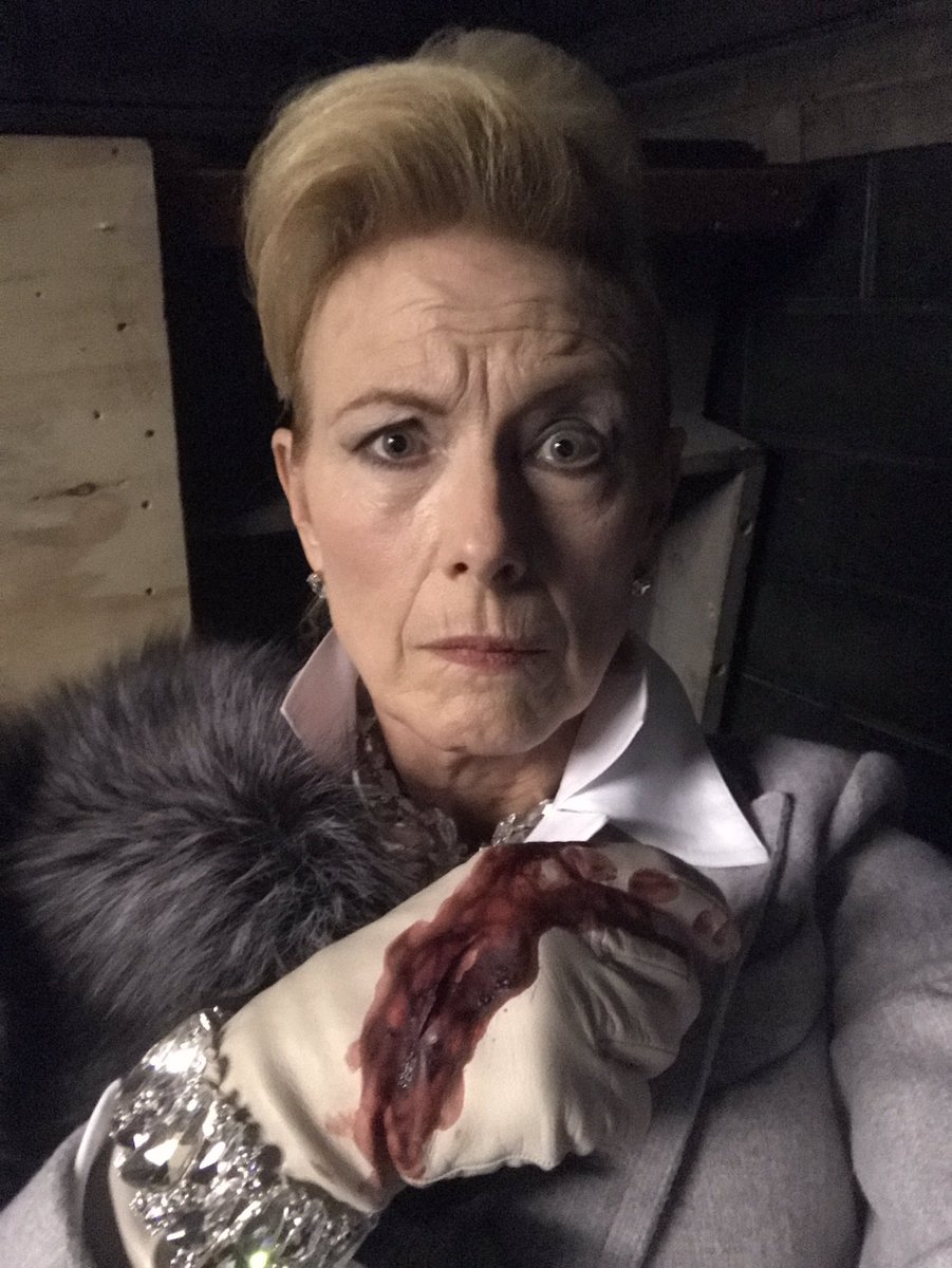 Leslie Hendrix On Twitter Geez He S So Bossy Gotham Alfred