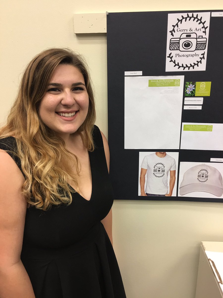 johnmatsuo's tweet photo. Hilhi Senior Projects#3 #thesekidsareamazing @HilhiSparts  #ProudtobeHSD https://t.co/rLpJ6HXLXL