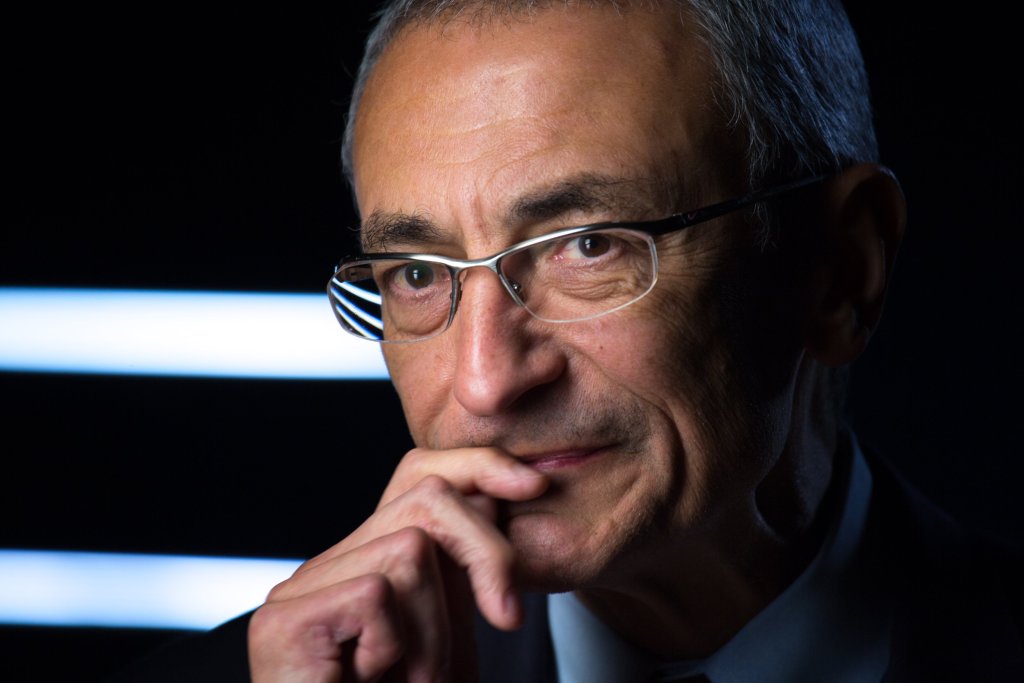 HillarySpeeches's tweet photo. John Podesta Interviewed by The Global Politico @johnpodesta @HillaryClinton @politico https://t.co/hzKJ3luim3 https://t.co/DdlGZPjaIr