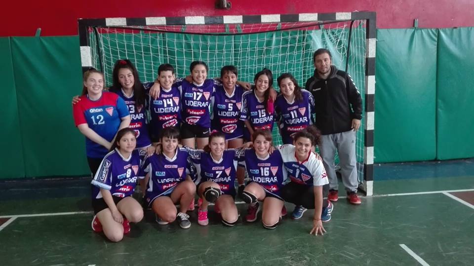 clublosandes's tweet photo. #HandballFemenino Fecha con 3 alegrías para #LosAndes ante #Cooperarios. Ganaron Cadetas y Menores, mientras que Mayores sumó sin jugar. https://t.co/Chc0F3XwG6