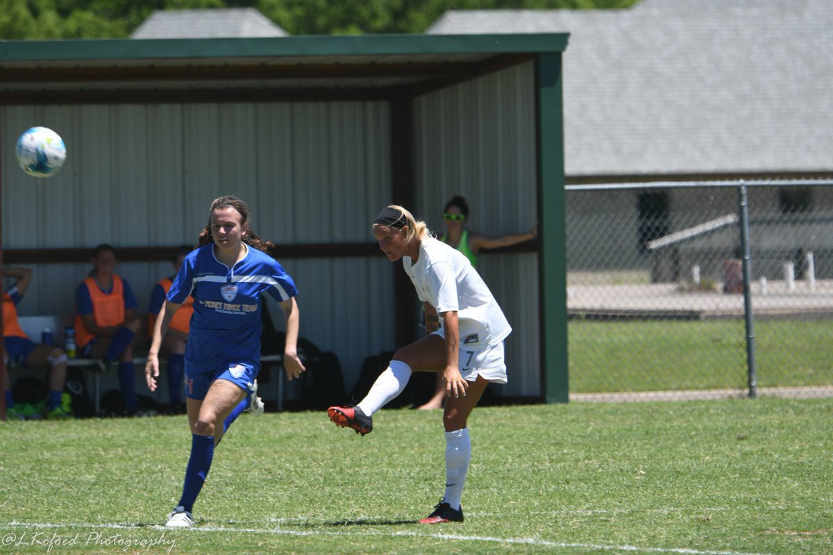 LenaKofoed's tweet photo. @OklahomaCityFC #WPSL #OKCFC  #TexasSpursFC   #SportsPhotography https://t.co/WZ9c0vauKu