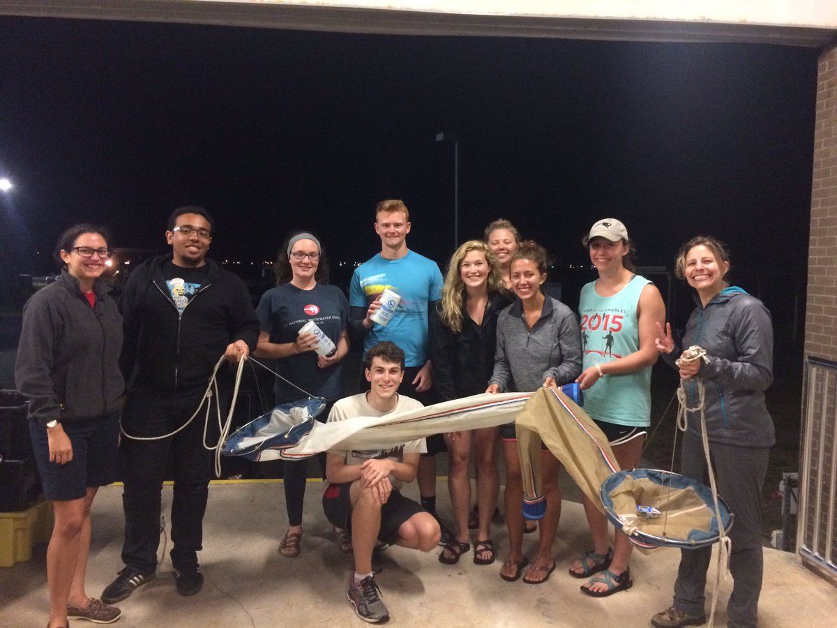 epvoigt's tweet photo. Heading out for our #bioluminescence night #plankton tow #measfieldcourse #nightscience https://t.co/I3S74toYn0