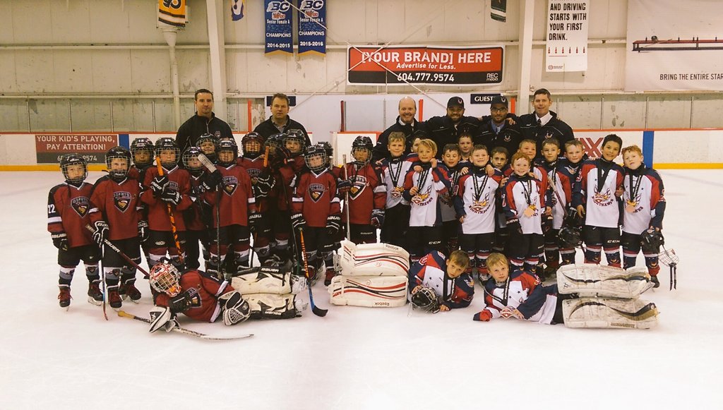 bcmayhem's tweet photo. Annnd the Nighthawks take home a Bronze after their game with the Giants in the 2009 division, good game from all players! https://t.co/2rbpvVjx29