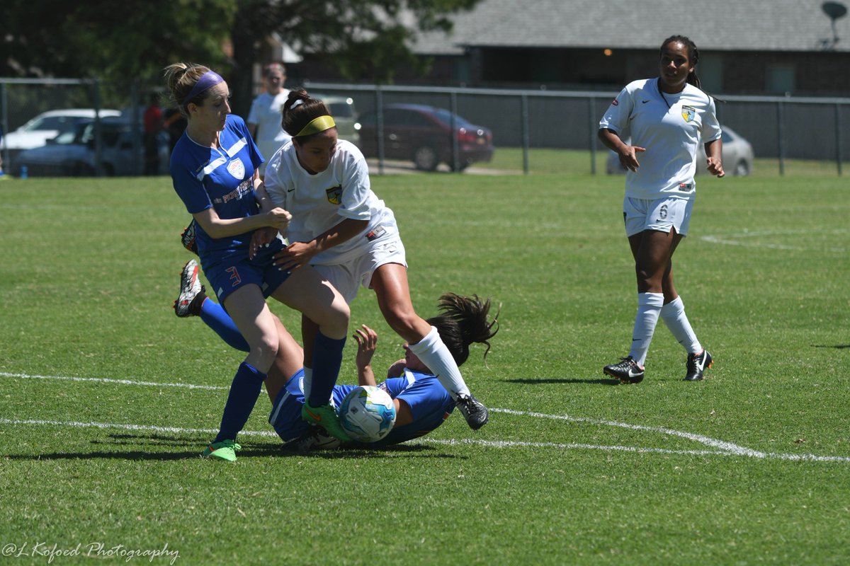LenaKofoed's tweet photo. @OklahomaCityFC #WPSL #OKCFC  #TexasSpursFC   #SportsPhotography https://t.co/pbc8feeFMQ