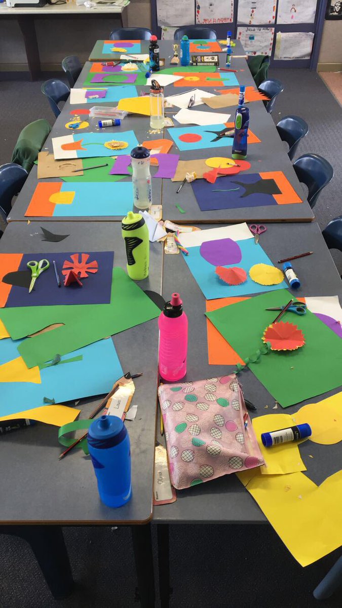 kerrifoy's tweet photo. Year 3's gone wild with creating their own representations of Van Gogh's Sunflower portrait. #acuedu_p https://t.co/F2qppOzVWf