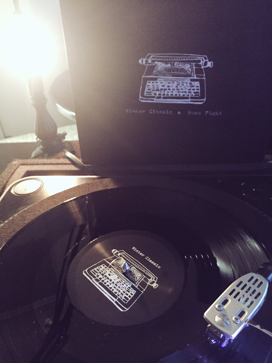 dj_roclo's tweet image. Spinning this beauty on @BlckCircleRadio @Winterclassick @BossFightMusic #vinylnight the response was #groundbreaking #bcradio