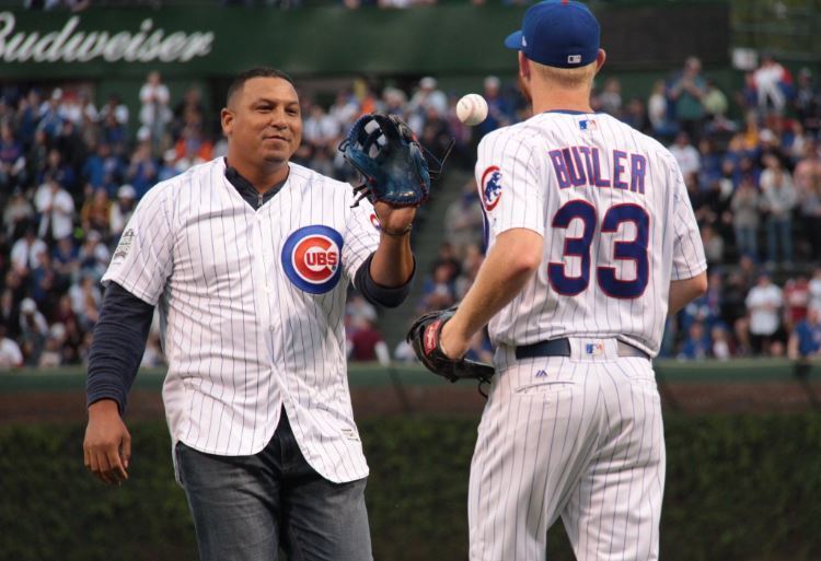 ESPN_Beisbol's tweet photo. #MLBxESPN: Adivinen quién hizo el pitcheo inicial del juego en #WrigleyField: El "Toro" Carlos Zambrano 🇻🇪. https://t.co/PHxHCQoPdo