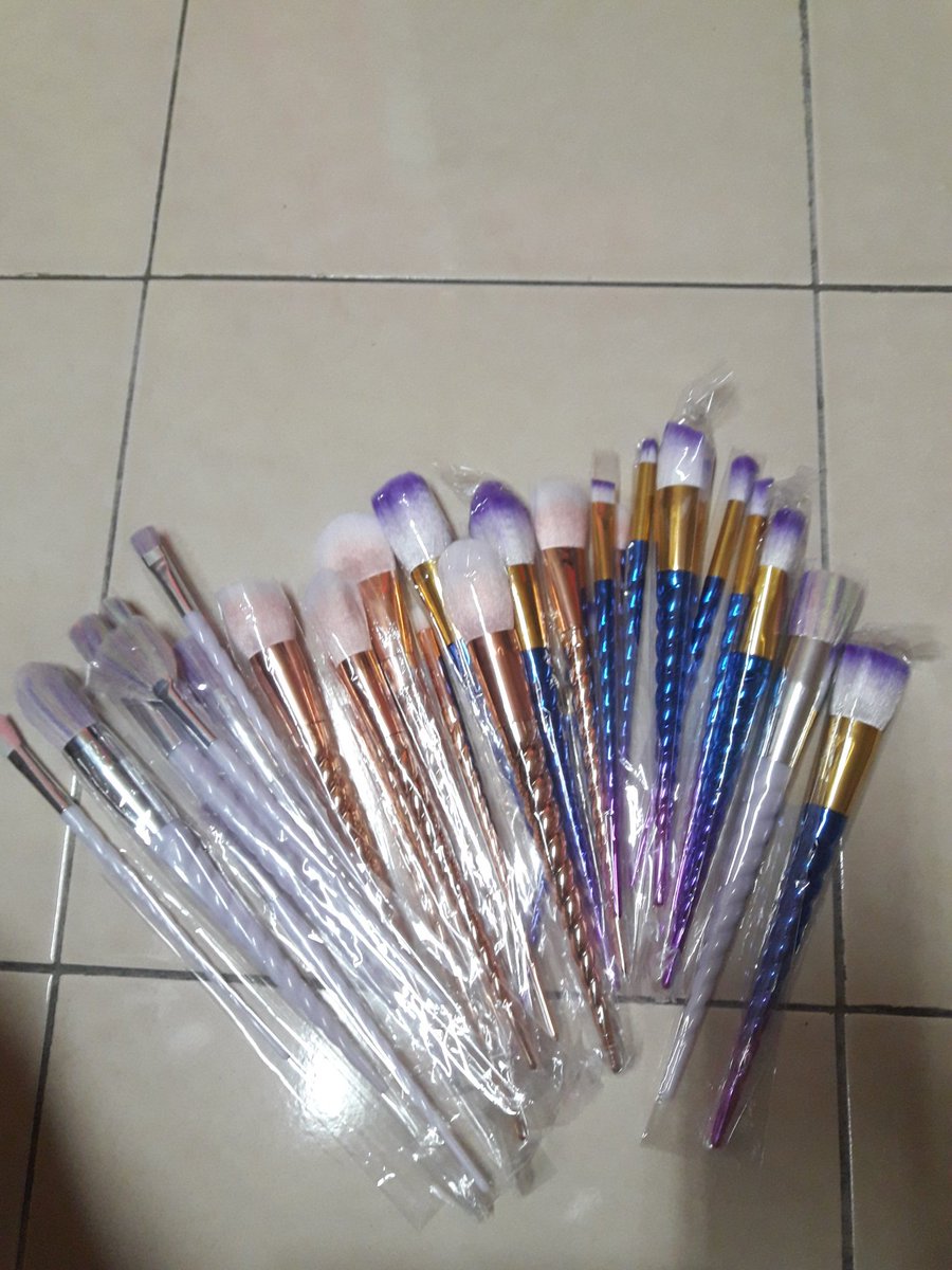 sepetism's tweet photo. Patutlah tak kasi i beli sendiri 😂 i have the best boyfriend ever 🌻💓 #blessed #hespoiledme #imlucky https://t.co/YAEDG5ideF
