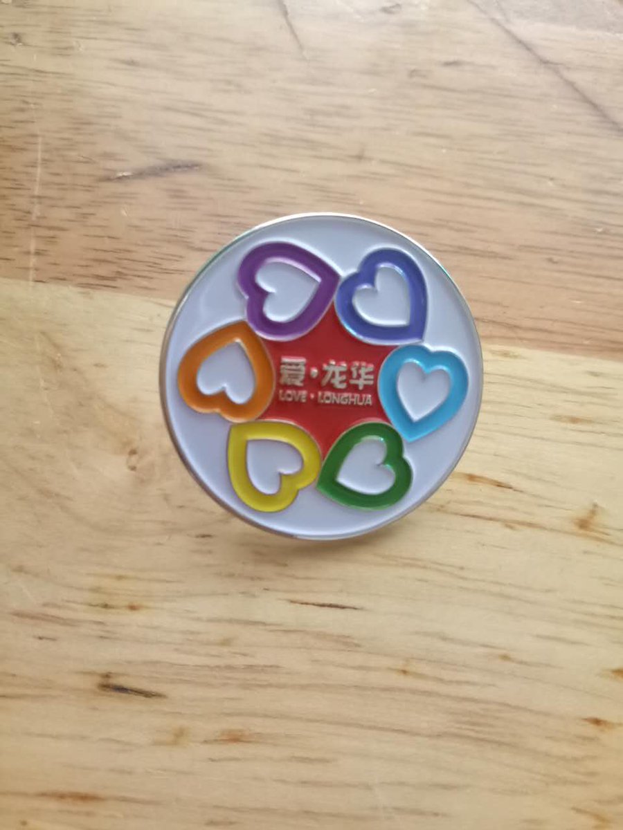 Badgedesign's tweet photo. Email:tan@ks-hst.com https://t.co/prEB4TrKn8