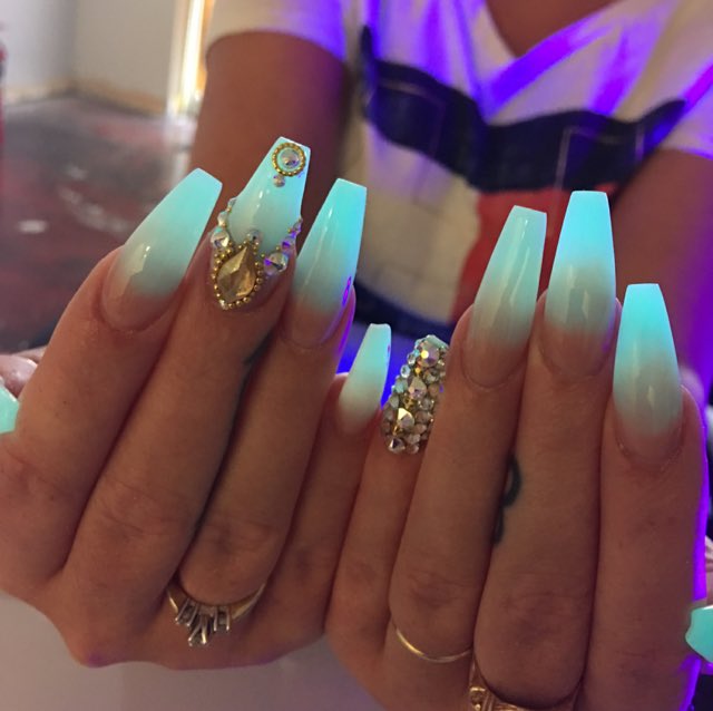 baddestjen's tweet photo. Glo ✨ or No Glo 🙅🏽 https://t.co/hDNNMgb86b