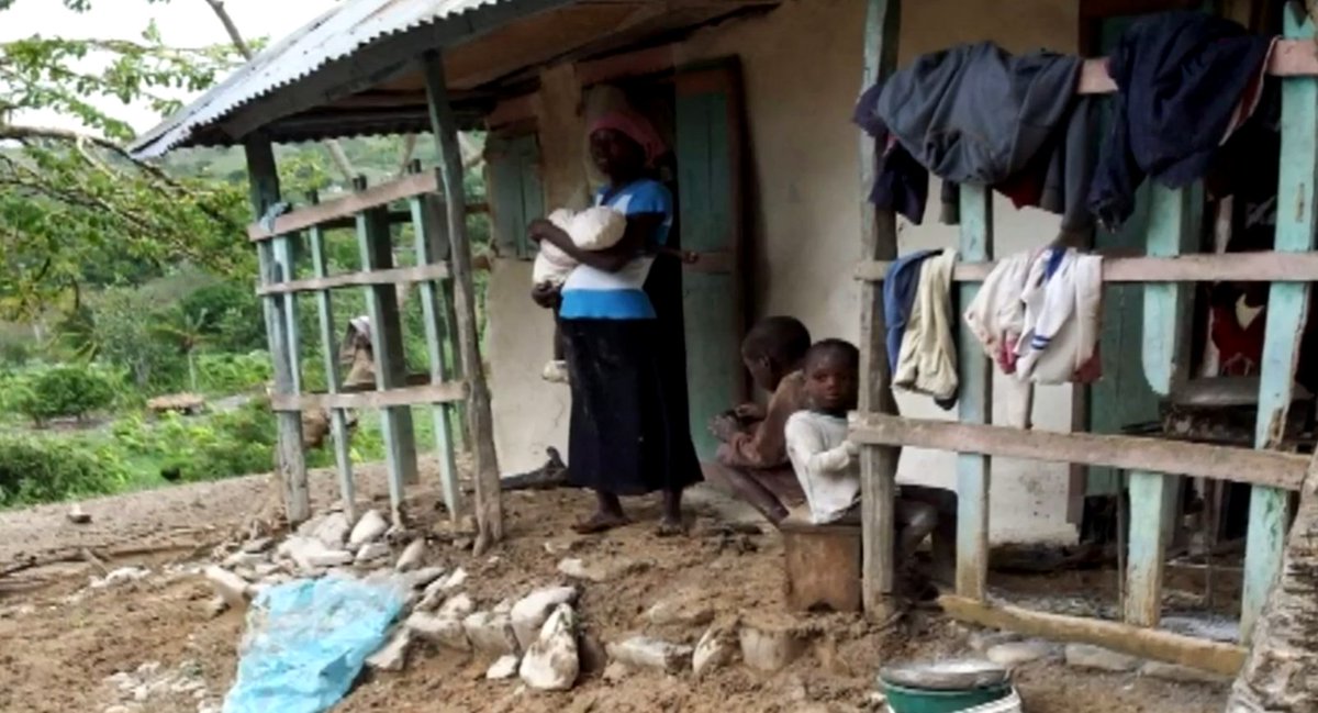 Haitian town struggling months after Hurricane Matthew's strike bit.ly/2qPhHHs https://t.co/JJlZJe54VM